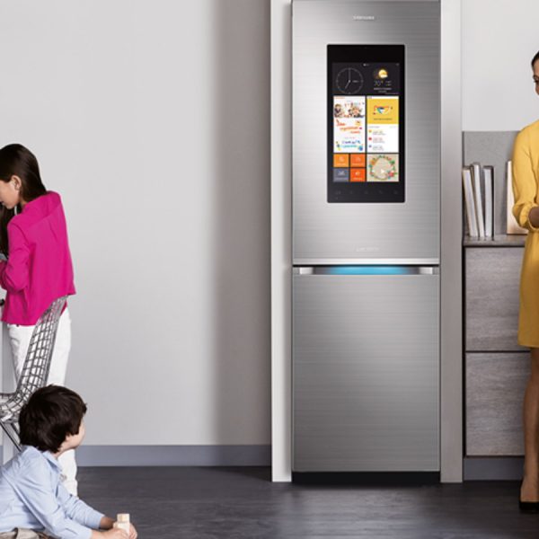 K&uuml;hlschrank mit Bixby auf Family Hub 2.0