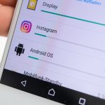 Sony Smartphone mit Android-Ladebalken