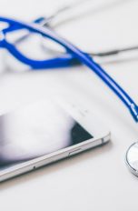 Apple: Health-Cloud? iPhone und Stetoskop