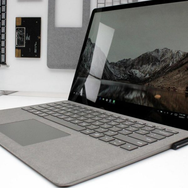 Microsoft Surface Book mit Windows 10 S