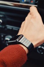 Heizung fürs Handgelenk: Diese Smartwatch wärmt oder kühlt Smart Watch
