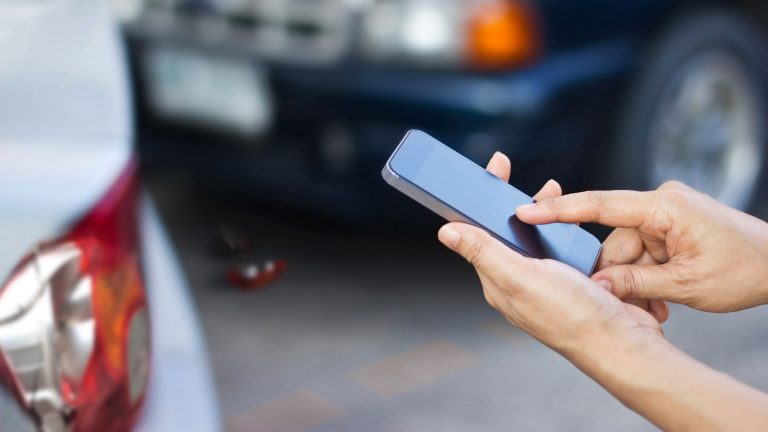 Mit Erste-Hilfe-Apps im Notfall Hilfe rufen