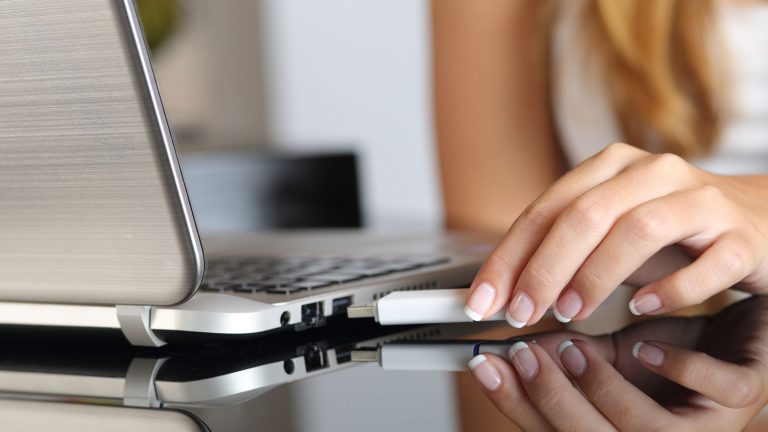 Lade deine meistgenutzten Anwendungen einfach auf den USB-Stick