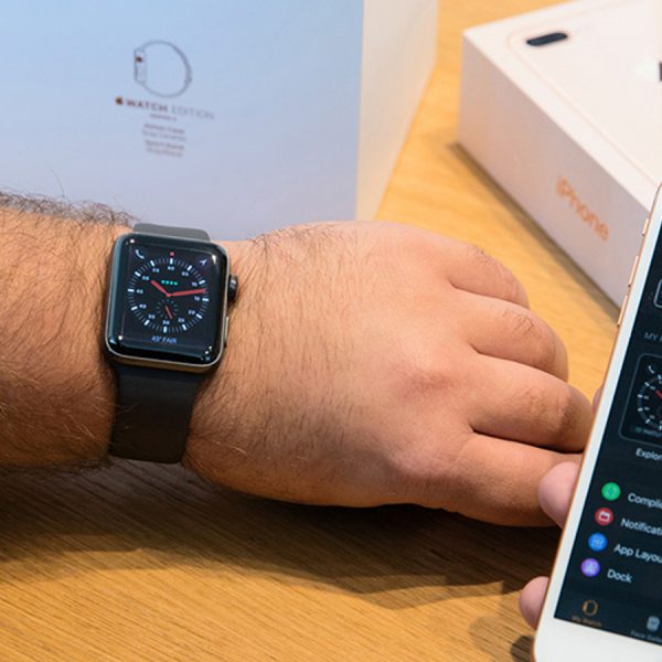 Apple Watch Series 3 und iPhone