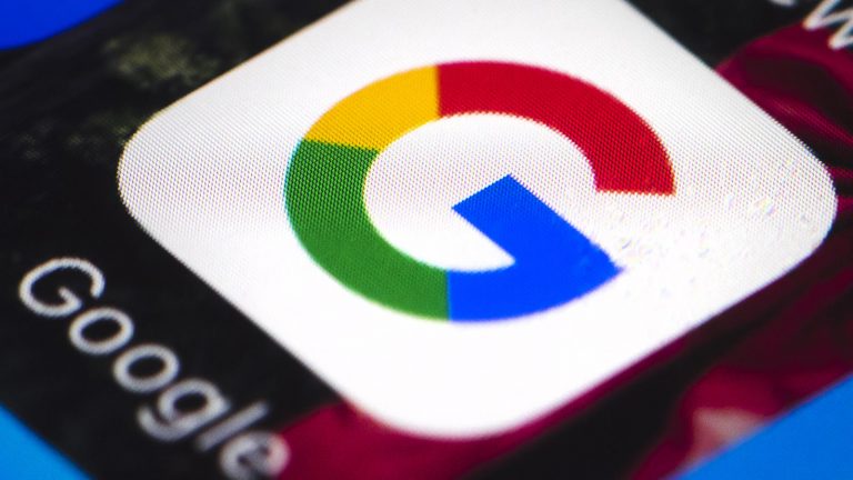 Logo der Google-Dienste auf dem Smartphone