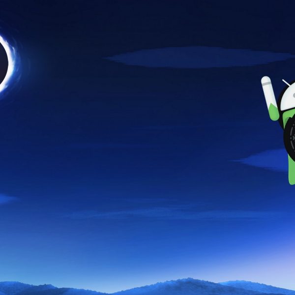 Android-Logo mit Oreo fliegt durchs All
