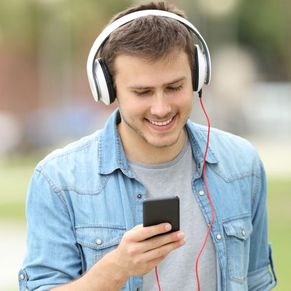 Google Play Musik k&ouml;nnen Sie wie Spotify nutzen oder Ihre Musiksammlung online verf&uuml;gbar machen.