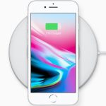 iPhone 8 auf Ladestation