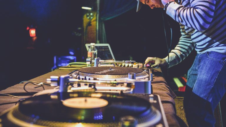 djay 2 app nutzen
