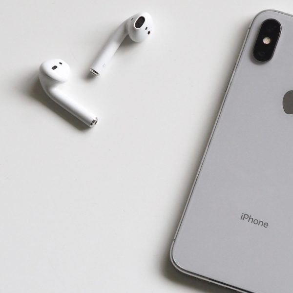 iPhone X und AirPods