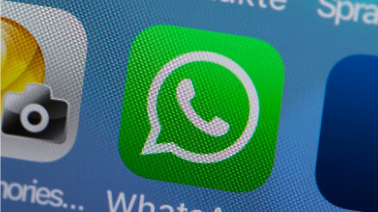 WhatsApp Button Smartphone