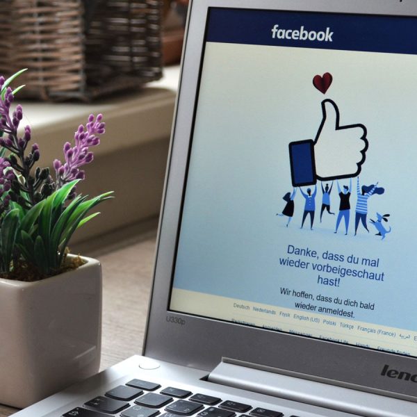 Facebook bald kostenpflichtig