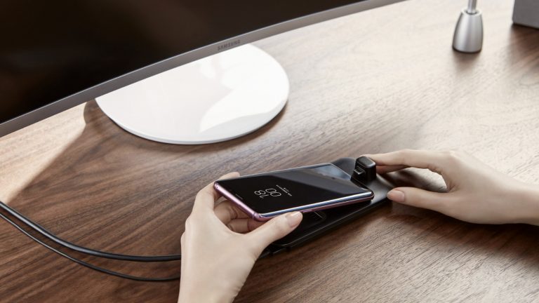 Samsung DeX Pad mit Galaxy S9