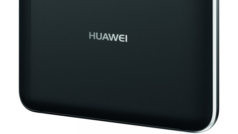 Huawei-Schriftzug auf Smartphone-Rückseite