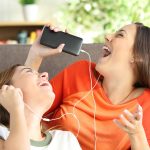 Mit Karaoke-Apps gemeinsam singen