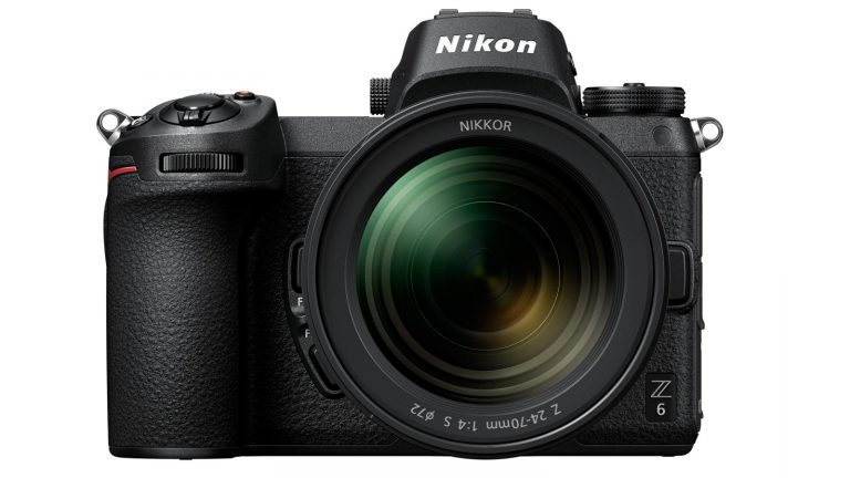 Nikon Z 6 mit Kit-Objektiv