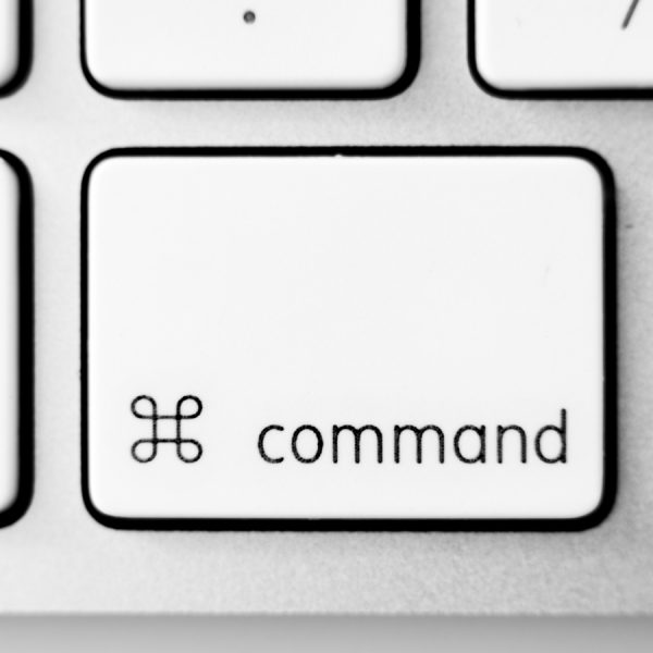 Command-Taste auf einer Mac-Tastatur