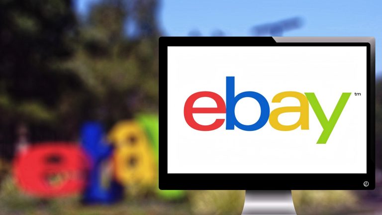 eBay-Logo auf PC-Bildschirm