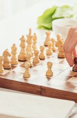 Mit Schach-Apps auf dem Smartphone spielen Mit Schach-Apps auf dem Smartphone spielen