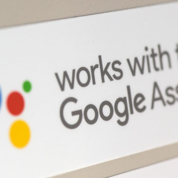 Schriftzug des Google Assistant