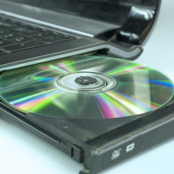 CD und DVD brennen im Laptop-Laufwerk