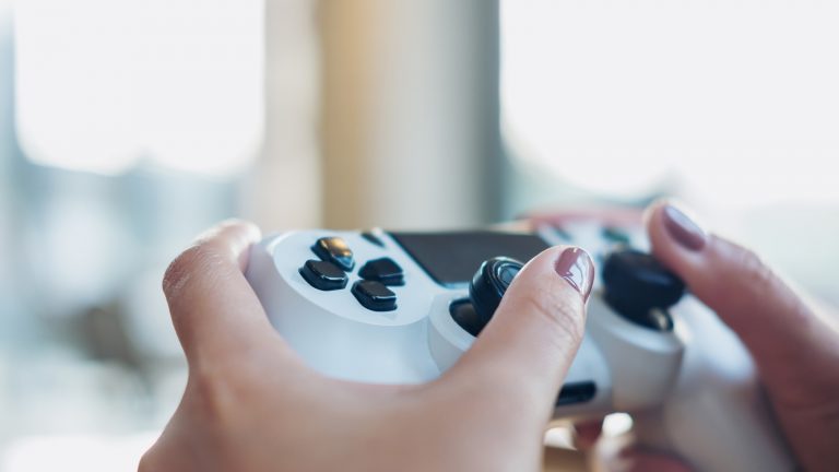 PS4-Controller mit neuem Akku kann wieder wireless eingesetzt werden PS4-Controller mit neuem Akku kann wieder wireless eingesetzt werden