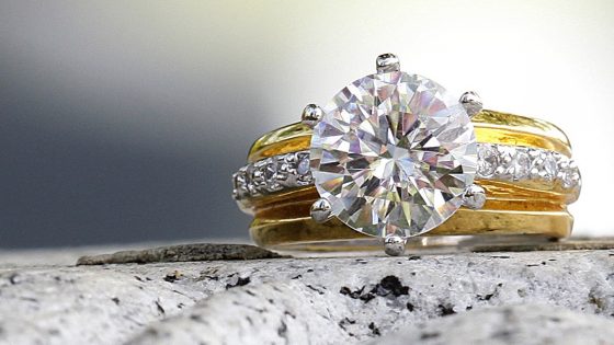 Schmuck Fotografieren So Gehen Glanzende Aufnahmen Updated