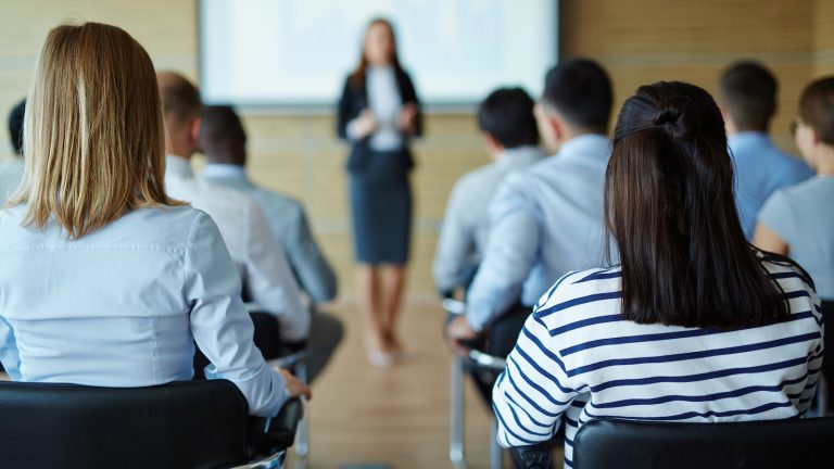 SmartArt-Grafiken in PowerPoint einfügen und bearbeiten