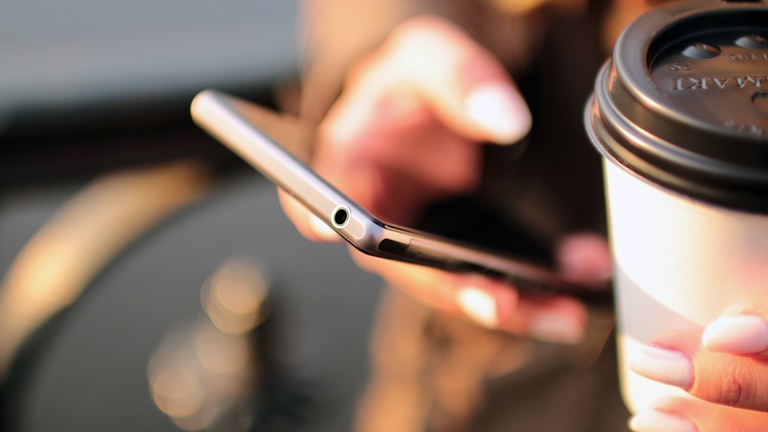 Samsung-Smartphone mit 3D-Curved-Display