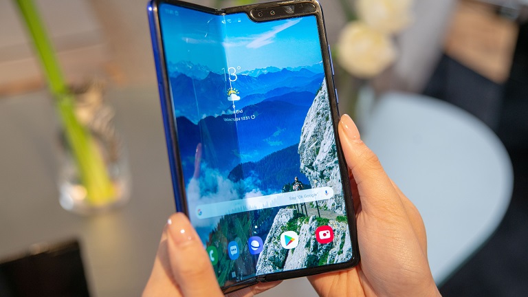 Samsung-Patent: Triple-Smartphone-Display im Fächer-Design