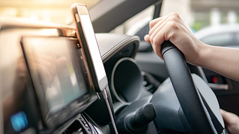 Handy mit Auto verbinden und alle digitalen Vorteile nutzen