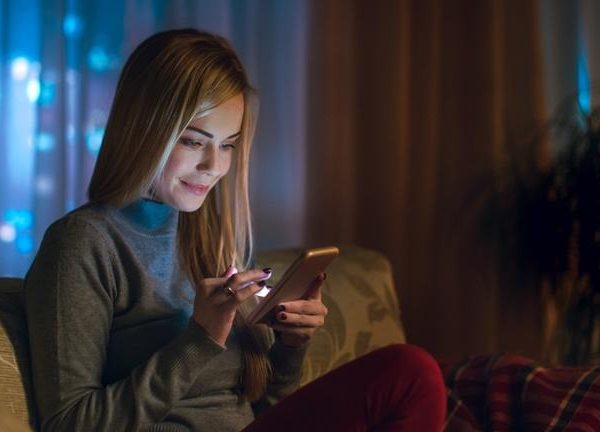Blaufilter auf dem Smartphone: Was ist das und wie wirkt er auf dem Display?