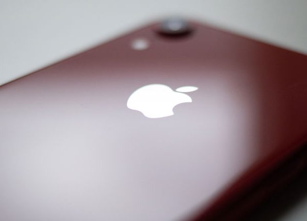 iPhone Apple Logo