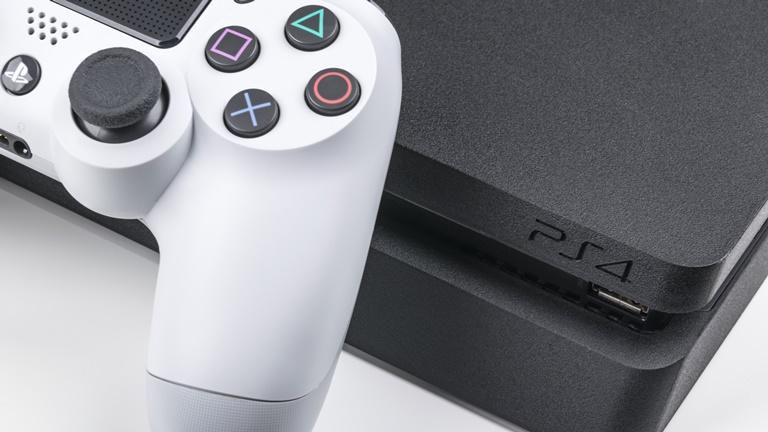 PlayStation 4 Slim und Pro Festplatte entfernen