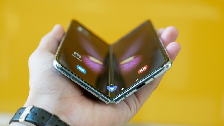 Das Samsung Galaxy Fold k&ouml;nnte kleinere Schwesterger&auml;te erhalten.