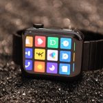 Die Xiaomi Mi Watch soll als g&uuml;nstigere Alternative der Apple Watch Konkurrenz machen.