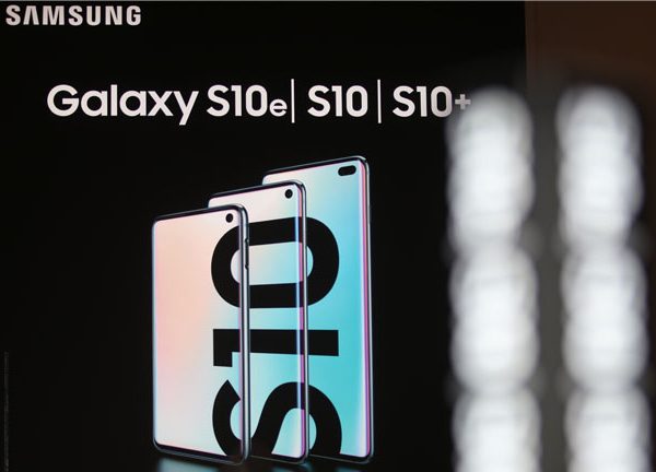 Samsung Smartphone Galaxy S10