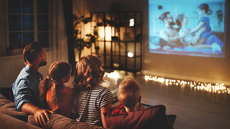 Wenn du den Beamer richtig einstellst, wird das Heimkino zum Hochgenuss