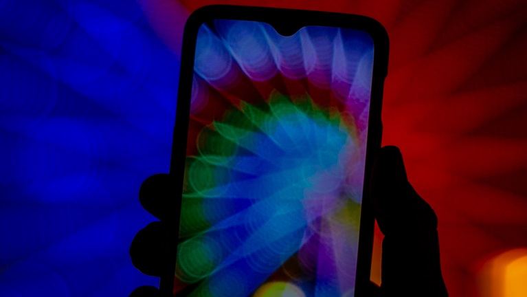 Ein Smartphone mit Notch.