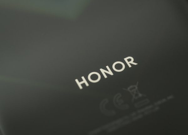 Honor Schriftzug