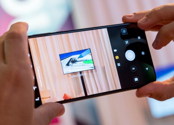 Motorola One Zoom