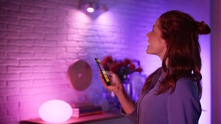 Philips Hue ohne Bridge nutzen: So geht&#039;s per App, Alexa und Google Assistant