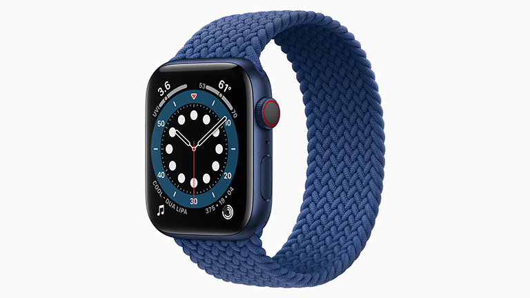 Produktbild der Apple Watch Series 6 in Blau mit atlantikblauem Solo Loop und einem der zahlreichen Watchfaces.