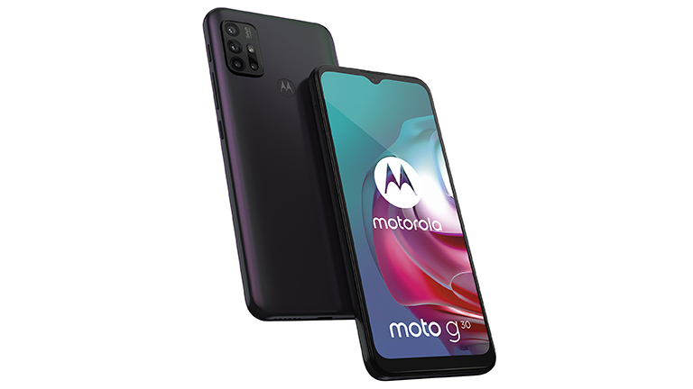 Das Moto G30 von vorne und hinten.