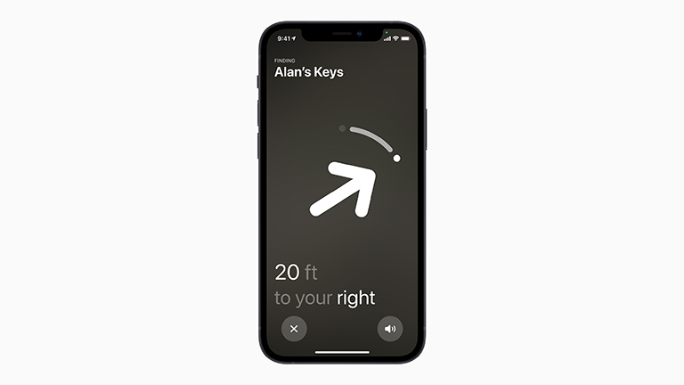 Screenshot der Navigation mithilfe der genauen Suche. Dank des U1-Chips im Apple AirTag lassen sich die Geräte noch präziser lokalisieren.