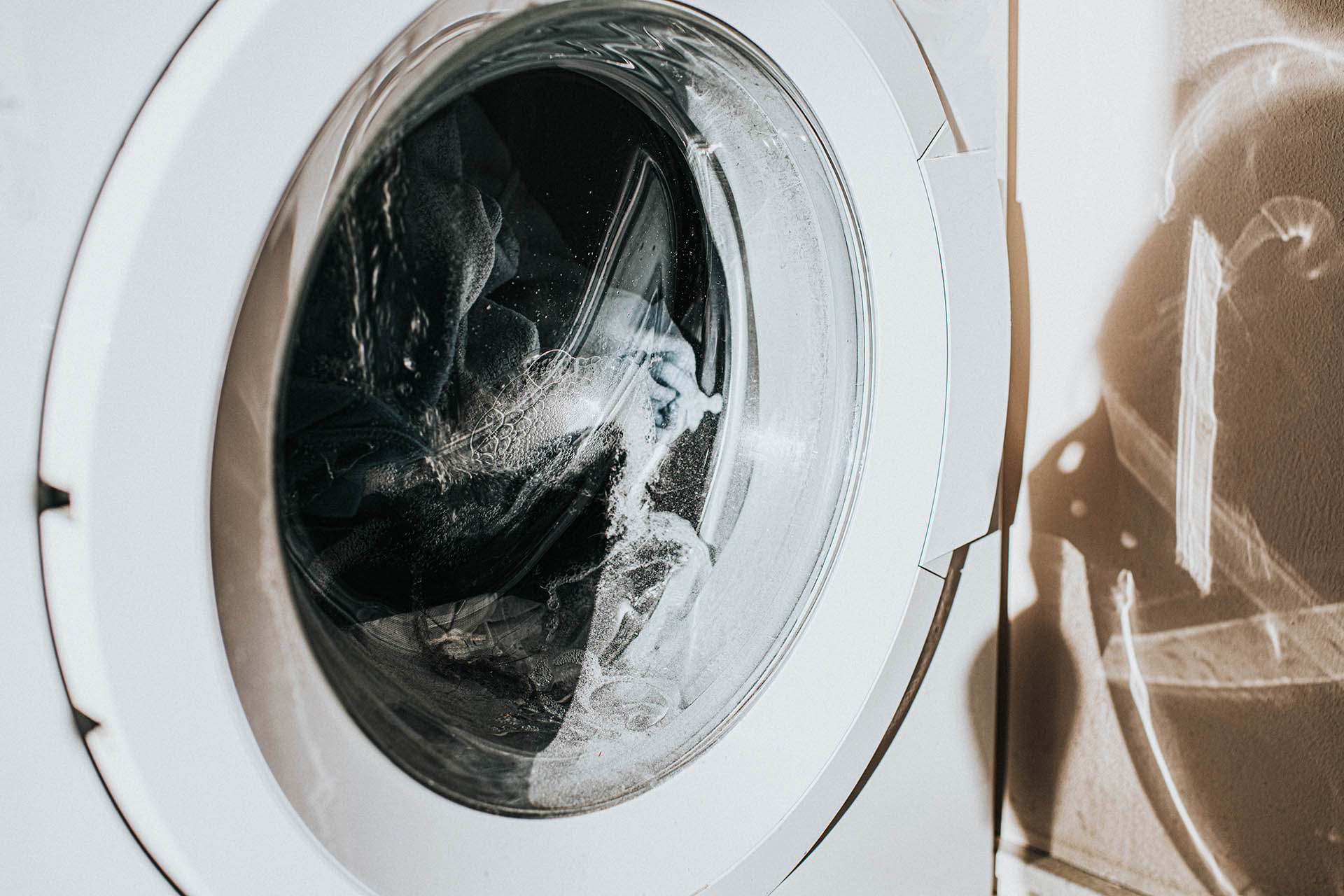 Waschmaschine pumpt nicht ab: Gründe und Lösungsansätze