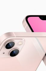 Produktbild des iPhone 13 in Rosé.