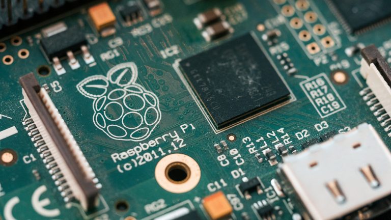 Blick auf die Platine eines Raspberry Pi.
