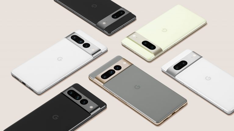 Produktfoto des Google Pixel 7 Pro, auf dem mehrere Farbvarianten des Geräts zu sehen sind.