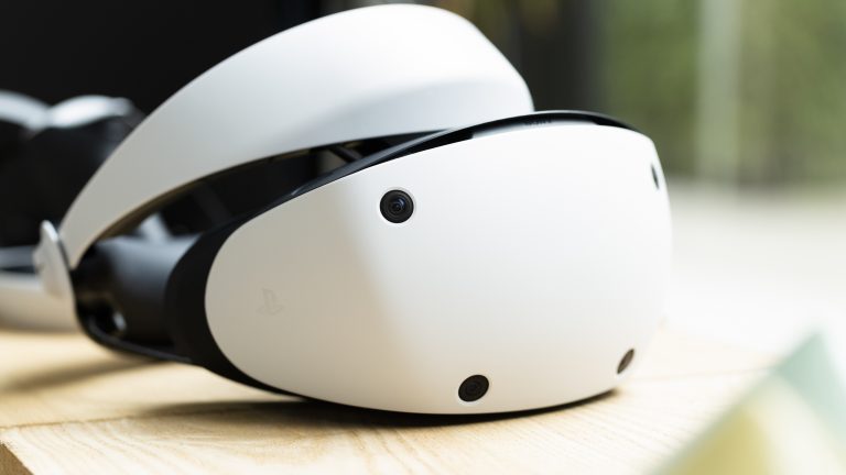 Nahaufnahme einer PlayStation VR 2.